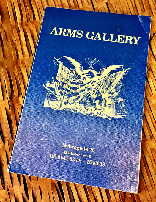 Arms Gallery trykt katalog
