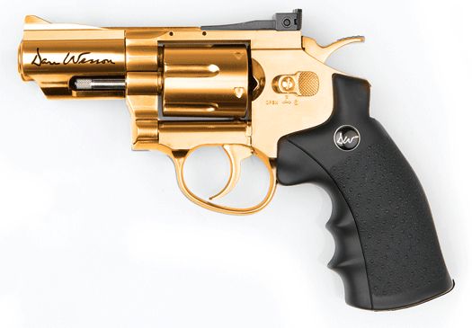 Guld Dan Wesson Revolver med 2,5 tomme pibe