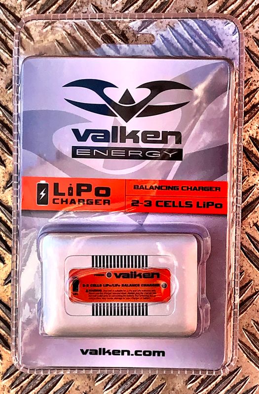 Batterioplader til LiPo og LiFe batteripakker med 2- og 3 celler på hhv 7,4 og 11,1 volt, smartcharger der lader 25% hurtigere