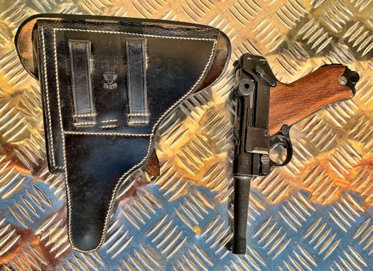 Luger P.08 læderhylster, stort sort - efterligning af gammelt bokshylster med spændelukke, lomme til ekstramagasin