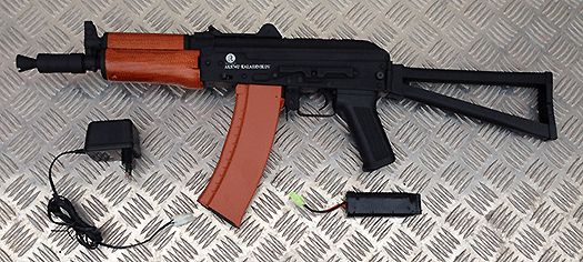 Kalashnikov AK 74 u SI120912_