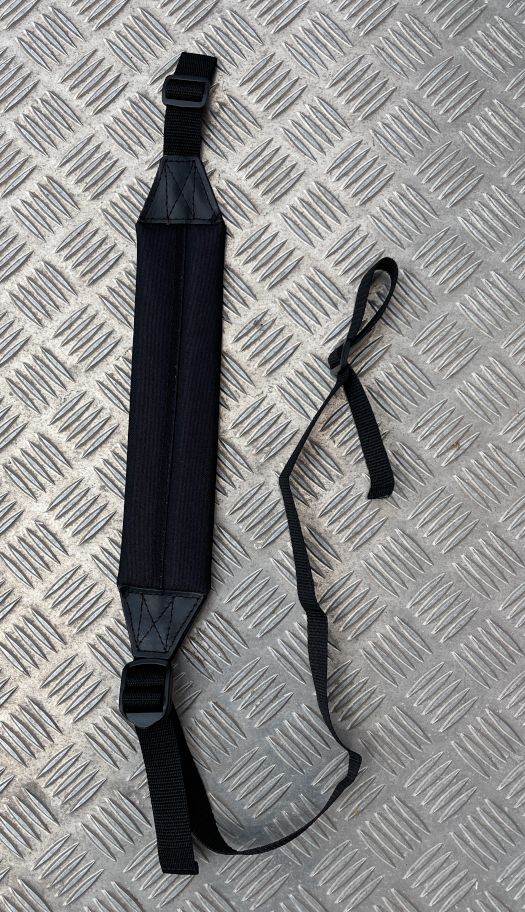 Riffelrem af sort Cordura, komfortabel bærerem med glidespænde SL-ES