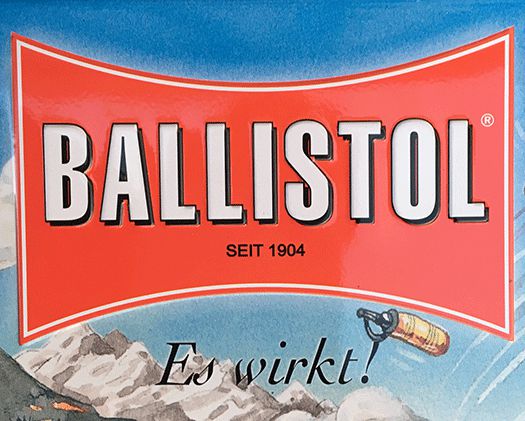 Ballistol våbenolie i gaveæske designe af Harald Klavenius